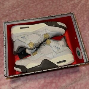 GS jordan 4 - Women’s size 6.5/7